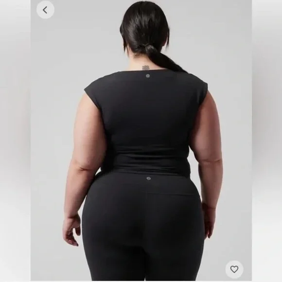 ATHLETA Transcend Cropped Tee - Large - Picture 3 of 6